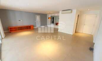 Imagem 2: Apartamento de 202m² com Suíte Master e Closet Disponível