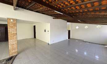 Imagem 5: Casa Comercial com 378m² no Renascença I – Ideal para Escritórios e Clínicas