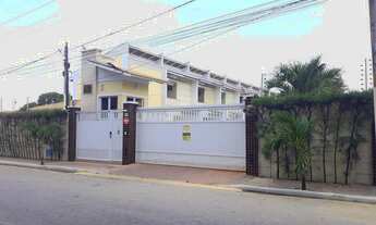 Imagem: Casa duplex em condomínio na Lagoa Redonda