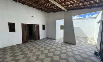 Imagem 2: Casa Nascente com 2 Vagas e Espaço para Ampliar – 200m² de terreno