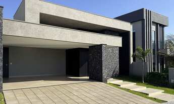 Imagem: Casa Luxuosa à Venda no Condomínio Fechado