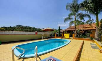 Imagem 3: Venda - Maravilhosa Chácara Reformada em Caxambu com 3 Dormitórios e 1 Suíte com