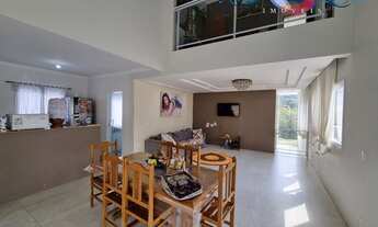 Imagem: Casa espaçosa em condomínio com 3 dormitórios