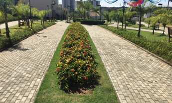 Imagem 2: Terreno à Venda no condomínio Terras de Genova - lote em declive com uma vista p