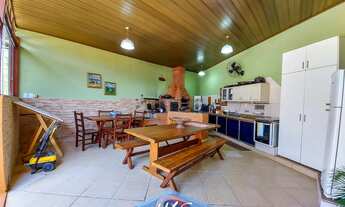 Imagem 5: Venda - Maravilhosa Chácara Reformada em Caxambu com 3 Dormitórios e 1 Suíte com