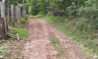 Imagem 5: Chácara Escriturada 10.000m² com Casa, Piscina e Córrego – Senador Canedo