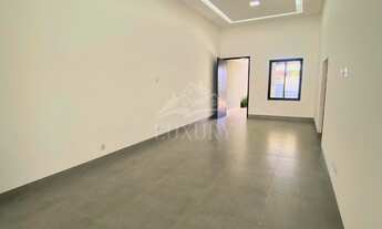 Imagem 5: Casa de Alto Padrão com 4 Suítes e Piscina – Bairro das Indústrias - com piscina