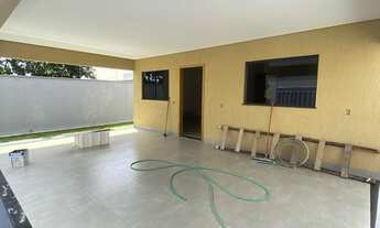 Imagem 3: Casa sozinha no lote - Em frente ao Parque do Lago no Residencial Boa Vista