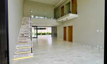 Imagem 5: Sobrado de Alto Padrão com 5 Suítes e Área de Lazer – Portal do Sol Green