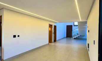 Imagem 6: Mansão de Luxo com Piscina e Automação – Jardins Capri / Senador Canedo – GO