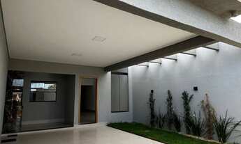 Imagem: Casa moderna à venda no Residencial Ravena