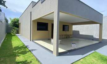 Imagem: Casa sozinha no lote - Em frente ao Parque