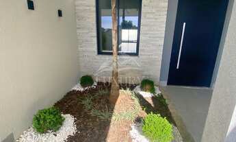 Imagem 4: Casa de Alto Padrão com 4 Suítes e Piscina – Bairro das Indústrias - com piscina