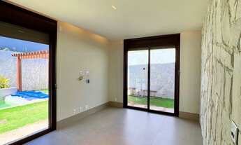 Imagem 6: Casa de alto padrão com 5 suítes, elevador e piscina no Jardins Itália