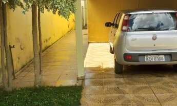 Imagem 2: Casa com Piscina e Quintal Amplo em Aparecida de Goiânia – 3 Quartos!