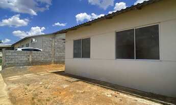 Imagem 2: Casa com 3 quartos e garagem para 2 carros disponível para locação