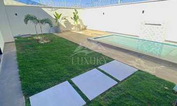 Imagem: Casa de Alto Padrão com 4 Suítes e Piscina