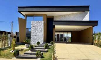 Imagem: Casa de Alto Padrão com Piscina Aquecida