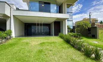 Imagem: Casa de luxo no Jardins Capri com 3 suítes