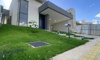 Imagem: Linda casa térrea à venda no Jardins Nápoles