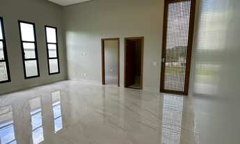 Imagem 4: Casa Térrea de Alto Padrão com Piscina e Automação – Jardins Bolonha