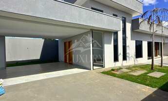 Imagem: Casa de esquina em senador canedo - Casa