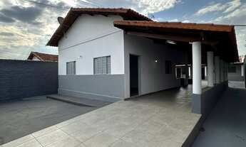 Imagem: Casa com 2 residências no St. São Judas