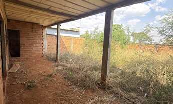 Imagem 5: Lote com Construção no Residencial Laranjeiras – Senador Canedo/GO – 300m²