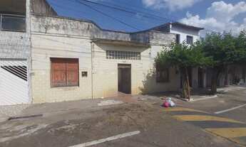 Imagem: TE2289) Um terreno medindo 540m² no bairro