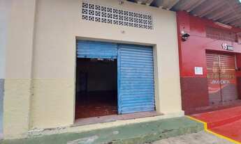 Imagem: LJ2234) Um box medindo 50m² localizado