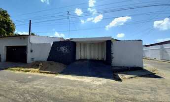 Imagem: CA102) Casa medindo uma área total 211m²