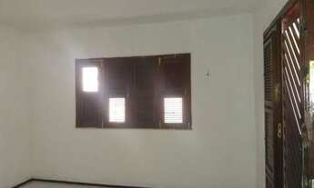 Imagem 5: Casa com 2 dormitórios para alugar por R$ 1.700/mês - Benfica - Forta