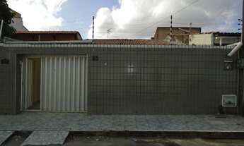 Imagem: CA2088)CASA DE 200M²-CONJ H.PEREIRA-FORTALEZA/CE