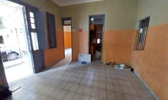 Imagem 7: Uma casa duplex medindo 760,5m², localizada na Av. Francisco Sá