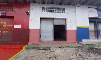 Imagem: LJ2232) Um box medindo 50m² localizado