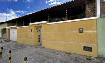 Imagem 2: Aluga casa Candelária com 5 quartos 3 vagas de garagem