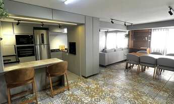 Imagem 3: Casa Estilo Moderno Industrial com Espaço Gourmet à Venda no Orleans, Curitiba