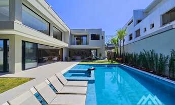 Imagem 4: Casa alto padrão à venda no módulo 16 da Riviera com 7 suítes