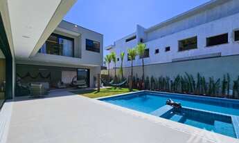 Imagem 3: Casa alto padrão à venda no módulo 16 da Riviera com 7 suítes