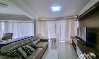 Imagem: Cobertura com vista para mata à venda no