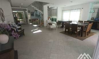 Imagem 7: Casa à venda no módulo 4 da Riviera com 6 dormitórios e piscina