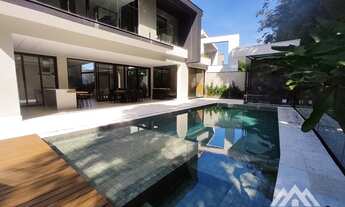 Imagem 2: Casa à venda no módulo 24 da Riviera com 5 suítes (1 master