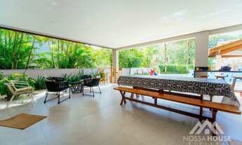 Imagem 4: Casa à venda no módulo 19 da Riviera com 6 dormitórios e ampla piscina