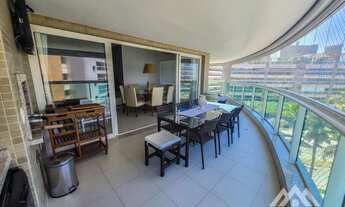 Imagem: Apartamento pé na areia com vista do mar