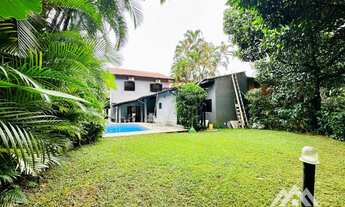 Imagem 2: Casa com 4 dormitórios, piscina e churrasqueira a venda na Riviera de São Lourenço, locali