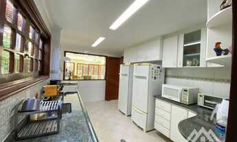 Imagem 6: Casa à venda no módulo 30 da Riviera com 4 suítes e ampla área verde