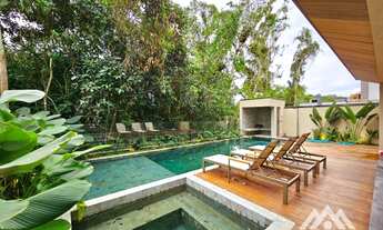 Imagem: Casa alto padrão à venda no módulo 11