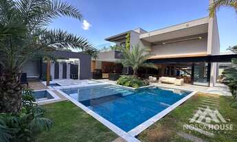 Imagem 2: Casa à venda no módulo 16 da Riviera com 5 suítes, moderna e mobiliada