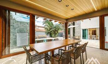 Imagem 4: Casa à venda no módulo 30 da Riviera com 5 suítes e piscina aquecida