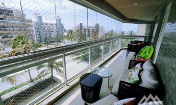 Imagem 2: Apartamento á venda na Riviera pé na areia com vista para o mar, mobiliado, varanda com ch